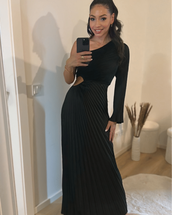 "Assymetrisches plissiertes Satin-Abendkleid mit einem langen Ärmel"-Schwarz