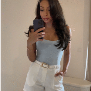 "Premium Stretch-Shorts mit Gürtel"-Weiss