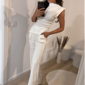 Elegante, taillirte Bluse mit Schulterpolstern-Weiß